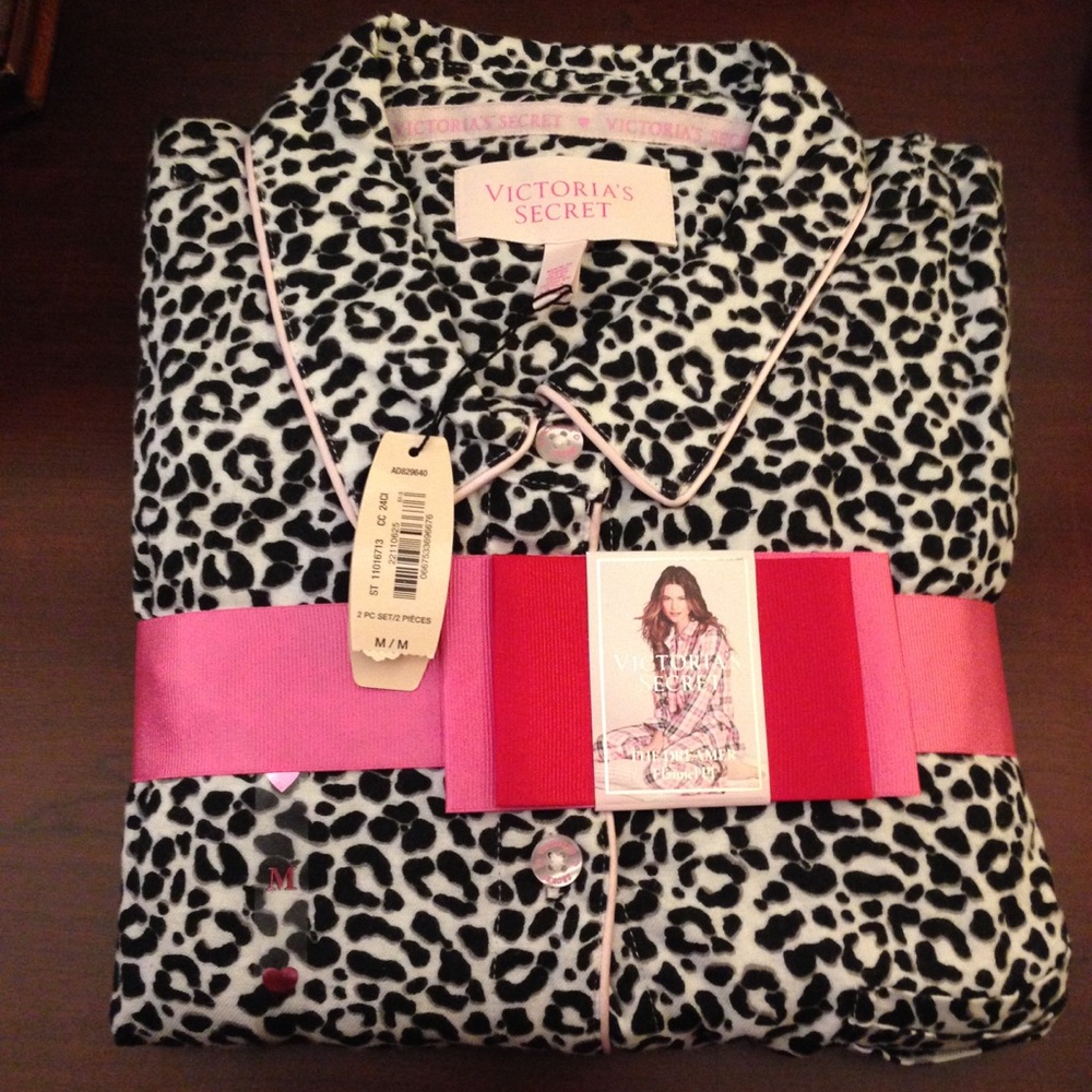 Victoria's Secret flannel Dreamer pajamas sz M NWT